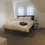 No 6 At 19 Ivanhoe - Large 2 Bed Near Sefton Park And Lark Lane