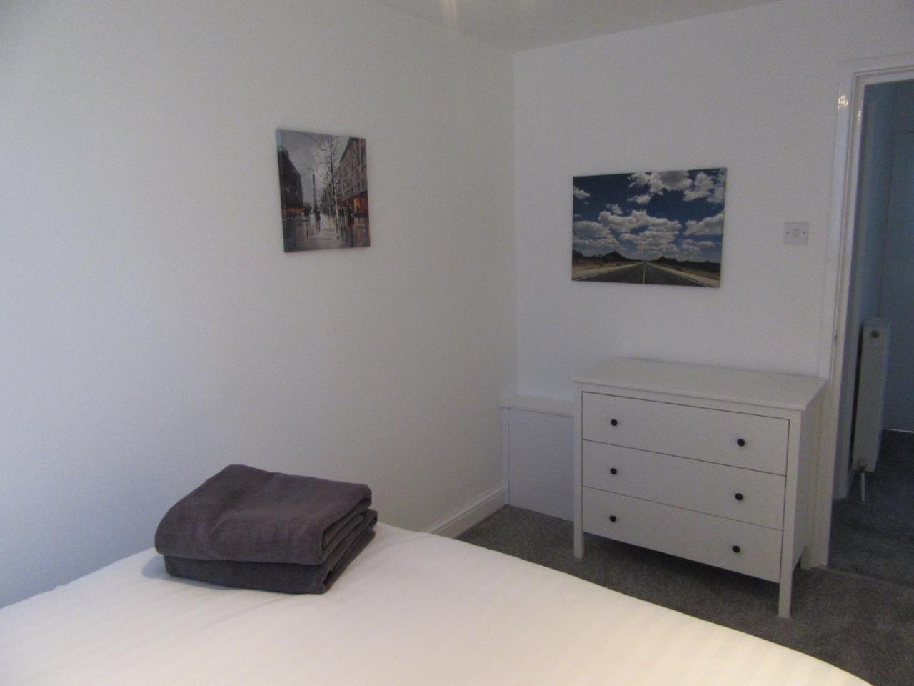 No 6 At 19 Ivanhoe - Large 2 Bed Near Sefton Park And Lark Lane Apartment *
